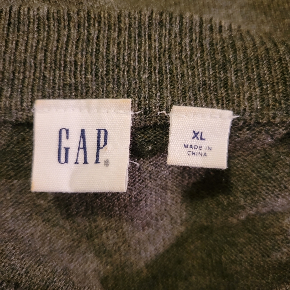 GAP Olive V-Neck Soft Wool Blend  Sweater. Size XL - Picture 2 of 4